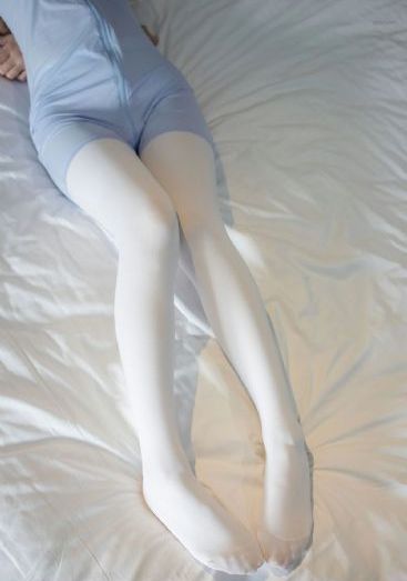 老师穿短裙自慰被学生看见_超清免费高清观看