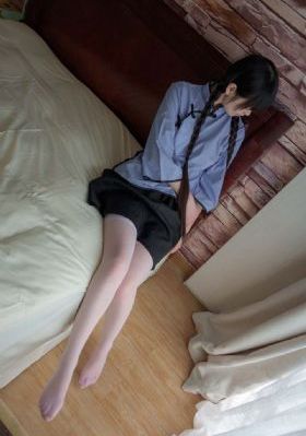 日日摸夜夜添高潮喷水_蓝光电视剧在线观看